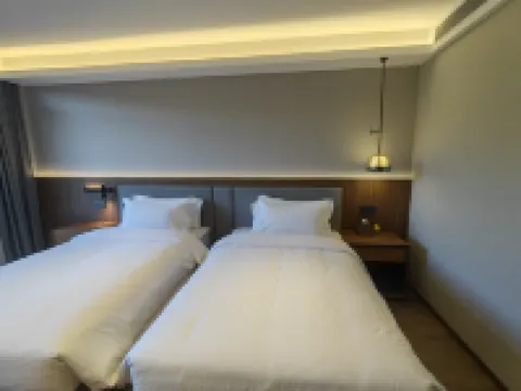 Benxi Bed Seal Lake Hotel 本渓のホテル