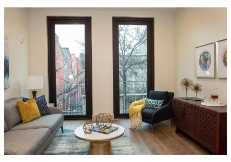 Julia Saint At Charles Apartments Отели рядом со станцией Новый Орлеан