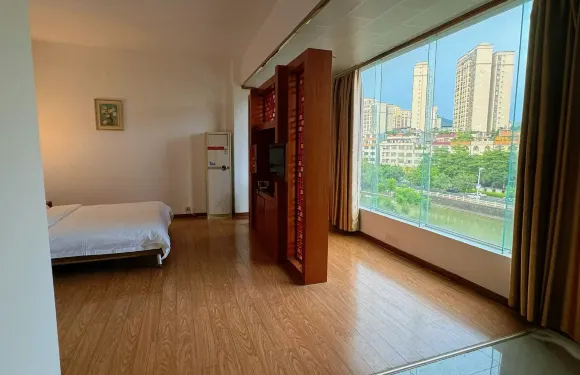 浦北華隆商務賓館（浦北汽車站店）