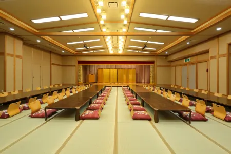 Kurobe Sunvalley Hotel Отели рядом с достопримечательностью «HAKUBA VALLEY 爺ガ岳スキー場»