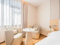 星空飯店（安吉高鐵站店） 安吉站附近的飯店