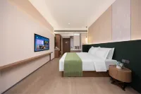 Mei Lu M Hotel (Xinxiang Government High-speed Railway East Station)