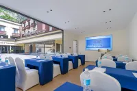 JS·Libaiwei Hotel (Jiuzhaigou Valley Scenic and Historic Interest Area Tourist Center Branch)