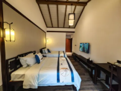 Nianhuagu Hotel (Tianlu Mountain Resort)