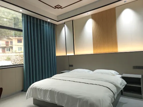 Taijiang Longhe Hotel