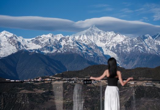 룬징 호텔 객실 내부