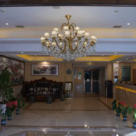Vienna Hotel (Baoding Gaobeidian Baigou New City, Aerospace Hospital Friendship Road Branch)
