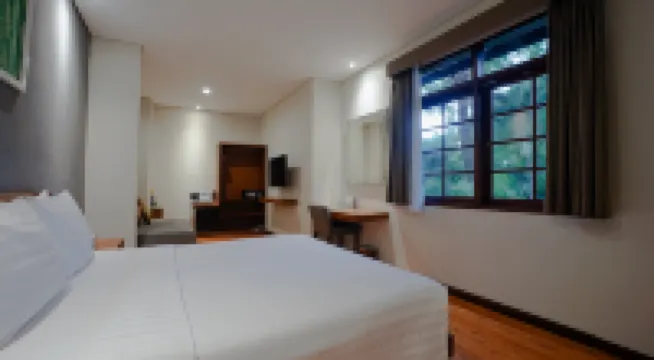Grand Whiz Hotel Nusa Dua Bali Các khách sạn gần Museum Pasifika