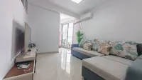 長島歡住海景民宿 Отели в г. 