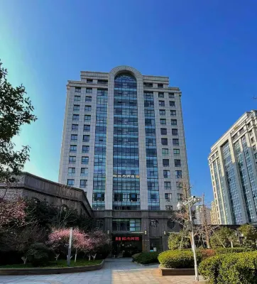 Washe Urban Homestay (Zhengdong MixC Provincial Government)