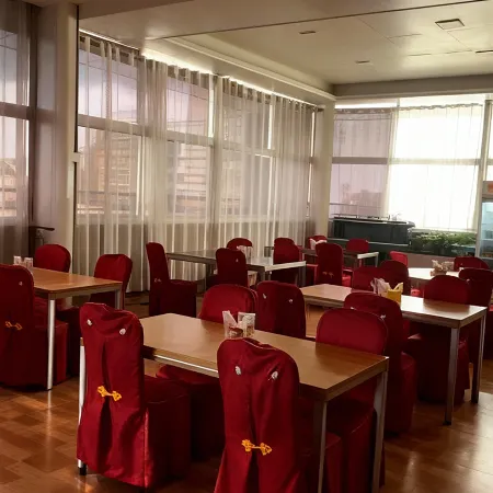 Zhou Jie Hotel - Ikaija Lagos Mohammed Airport Branch
