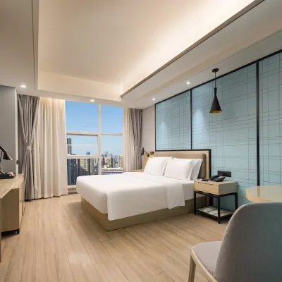 Huayi Hotel (Hankou Railway Station Changqing Road Branch) Hotel berhampiran Universiti Politeknik