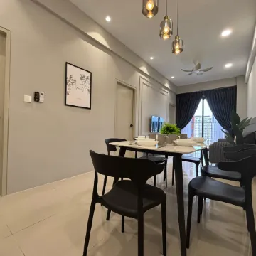 Piccadilly Greentown Premium Suites by IWH Suites