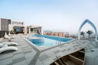 Lanyue Hotel - Pools