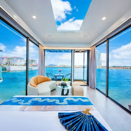 Binhai Bay Space Capsule Vacation Apartment (Wenjia Pier)