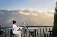 DeLaMont Sapa Hotel - Hill Serenity Retreat - Mountain view