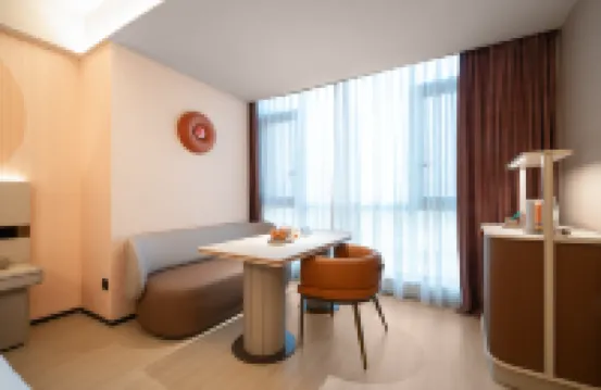 ORANGE HOTEL
