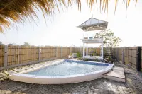 Villa New D'Bamboo by Plesirhatiyogja