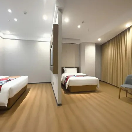 Lanbo Jingyue Hotel · Lanzhou Dongfanghong Square Branch