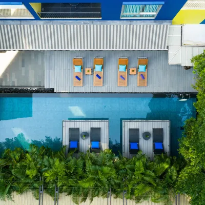 LiT BANGKOK Residence Отели рядом с достопримечательностью «Торговый центр MBK»