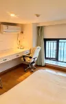 Luyin LOFT Movie Apartment (Nanchang West Station Lizhuangshan Subway Station)