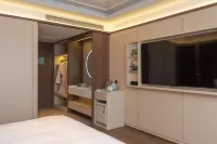 Jiangsu Guoji Hotel - Mountain view