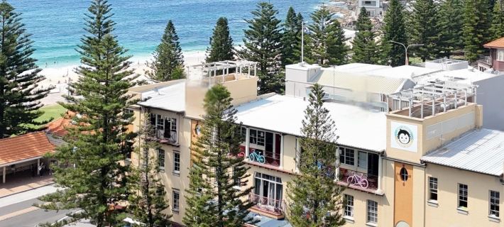 MAD Monkey Hostel Coogee Beach Отели в г. Сидней