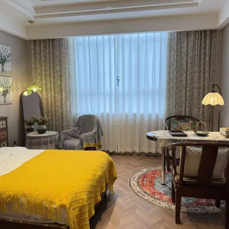 Hexing Hotel, Buck, Chitaijiang