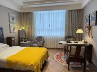 Hexing Hotel, Buck, Chitaijiang