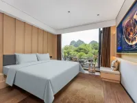 Jingcadia Hotel (Guilin Qixing Park Two Rivers and Four Lakes)