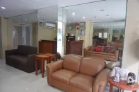 RedDoorz @ Sandico Apartelle near US Embassy Manila