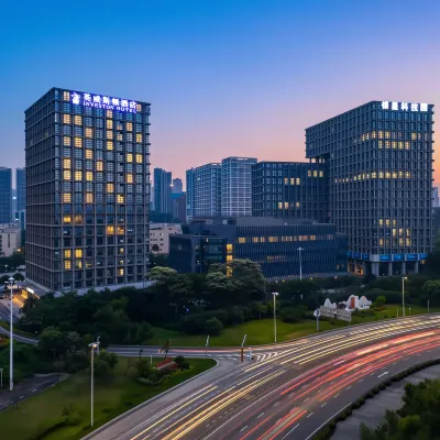 Investon Hotel Shenzhen Longhua Отели рядом с достопримечательностью «Shenzhen Mission Hills Golf Club»