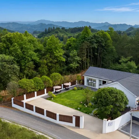 Xiangshanju Hillside Haven Homestay (Daweishan)