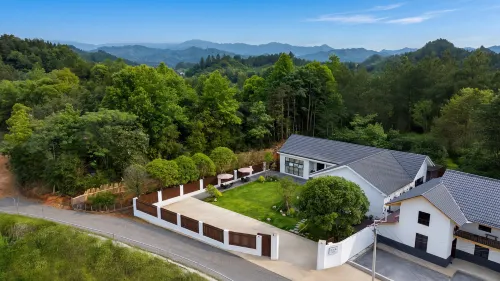 Xiangshanju Hillside Haven Homestay (Daweishan)