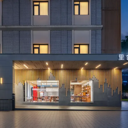 Lishe Hotel (Tianyi Square Town God's Temple Subway Station)