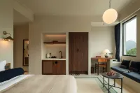 Xipo · Huating Lake Vacation Apartment