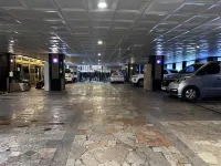 โรงแรม จูน - ที่มีที่จอดรถ