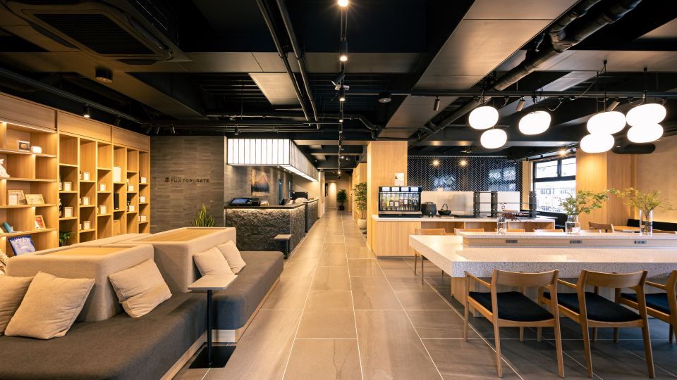 HOTEL FUJi　TORiiGATE