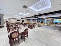Baiyun International Hotel - parking