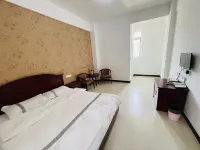 Batang Xinmengyuan Hotel - 2-Star