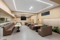 Huanna Hotel (Taizhou Tiantai High-Speed Railway Station Xincheng Plaza)