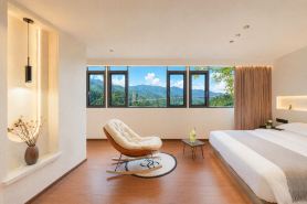 Tianyun Mountain House·Villa Xishanlinyumeisu (Huangling Scenic Area Branch)