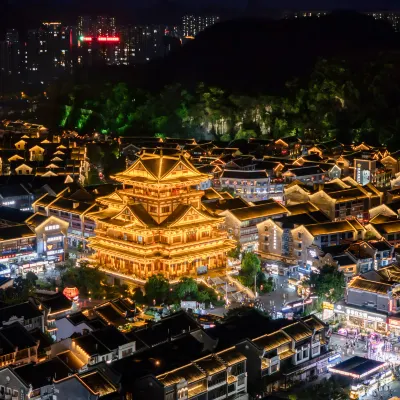 MEHOOD LESTIE HOTEL (Liuzhou Yaobu Ancient Town & Sunshine 100 City Plaza Branch) Hotels near Liuzhou Industrial Museum