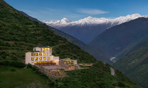 Endless Summer · Cloud Private Hot Spring Homestay（Siguniang Mountain） - Hot Springs