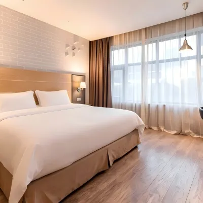 Yisu Hotel (Ningbo Tianyi Square Jiangxia Bridge Subway Station) Hotels near Qita Temple