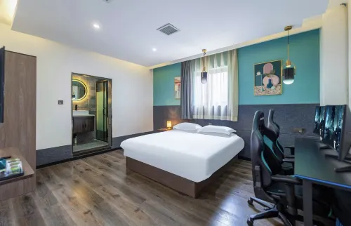 Xi'an Wuhua E-sports Homestay (Bell Tower Dachaishi Subway Station) - Esports