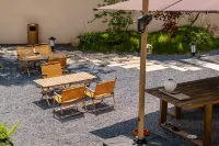 About Aesthetics Homestay - bar