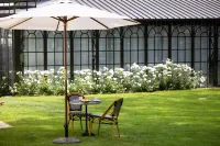 Villa Edmond Hôtel & Spa - Maison Blanche Bièvres - Boutique