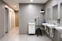 Capsule Perth City Backpackers Hostel - Note - Valid Passport Required to Check IN - 2성급