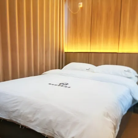 West Business Hotel